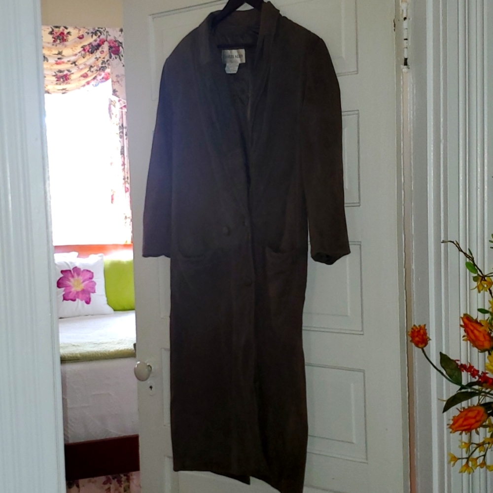 Size Sm Charles Klein brushed leather coat